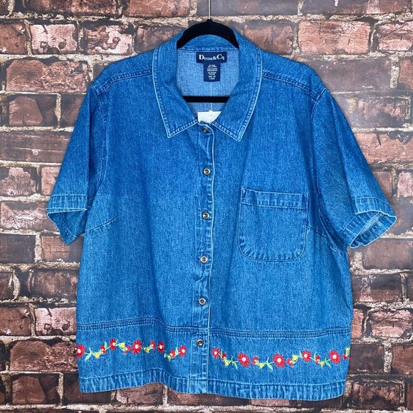 Denim&Co Tops - Denim&Co NWT Button Down Jean Blouse Embroidered Flowers on Hem Short Sleeve